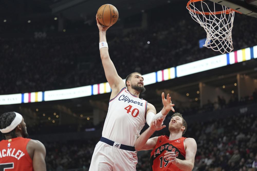 围内成功举 围内成功举